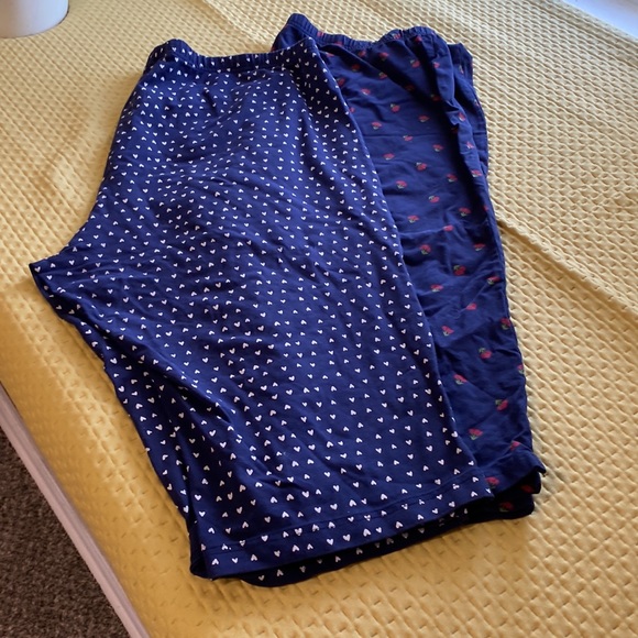 2 for 1! 2x capri lounge pants, so cute and comfy! - Picture 2 of 3
